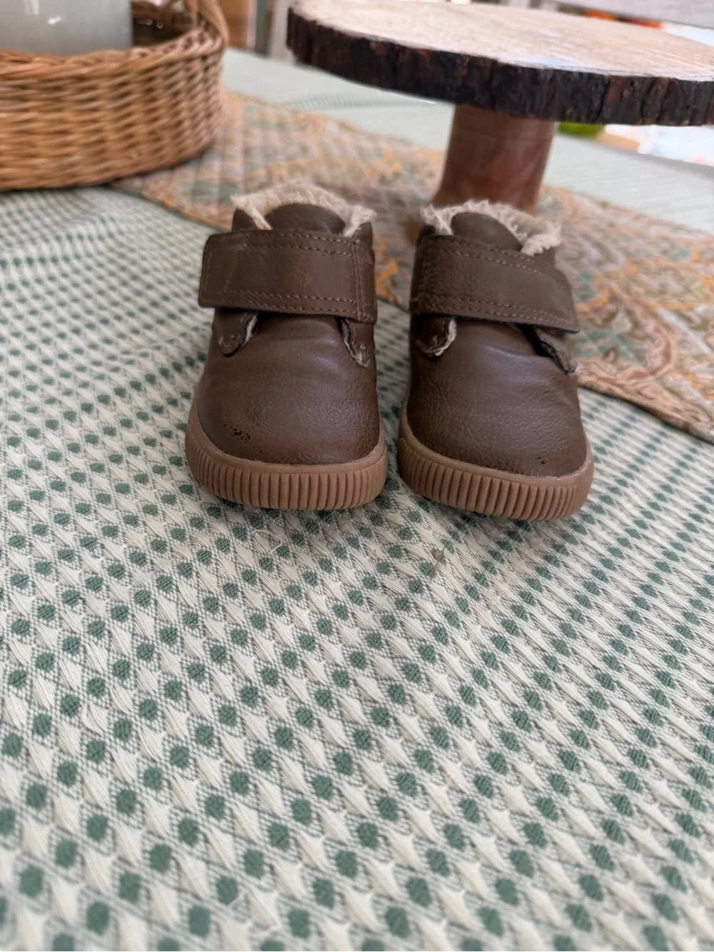 Carter's Toddler Boy Boots Sz 6 Brown Faux-Leather Sherpa-Lined Velcro Kids Boot